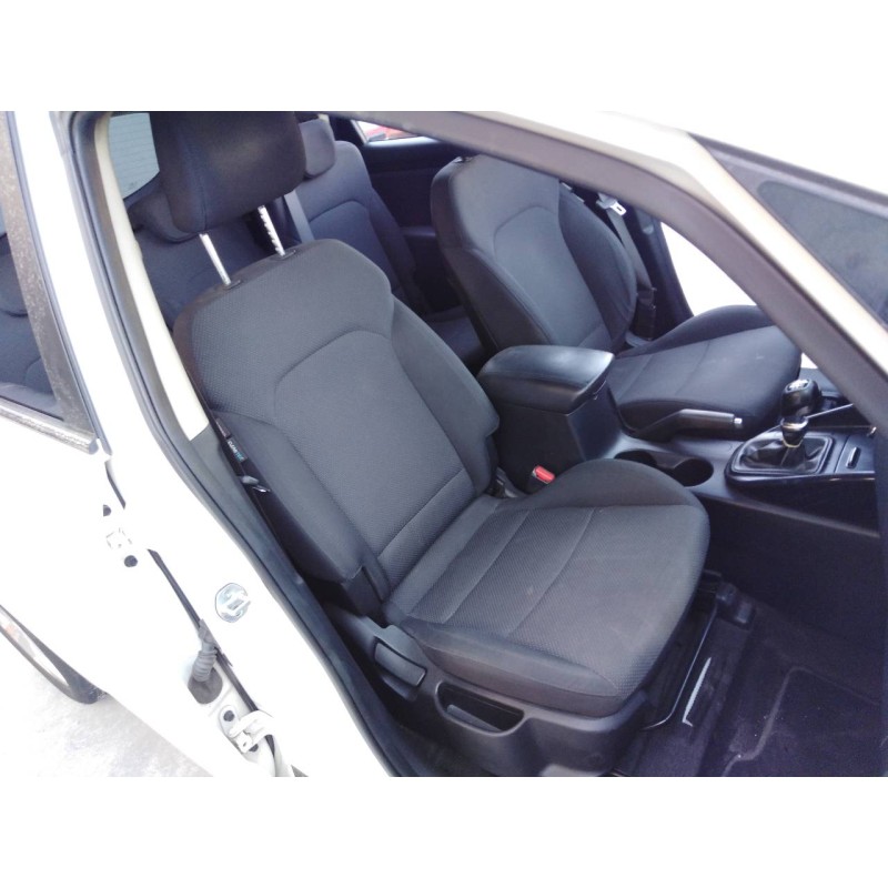 kia carens ( ) del año 2014