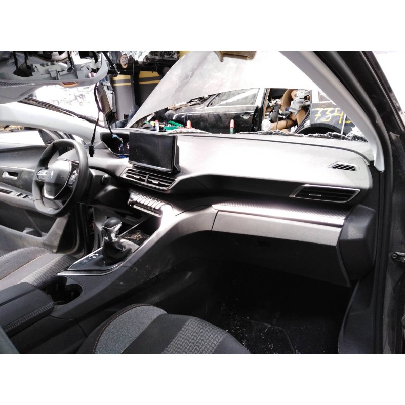 peugeot 3008 del año 2022