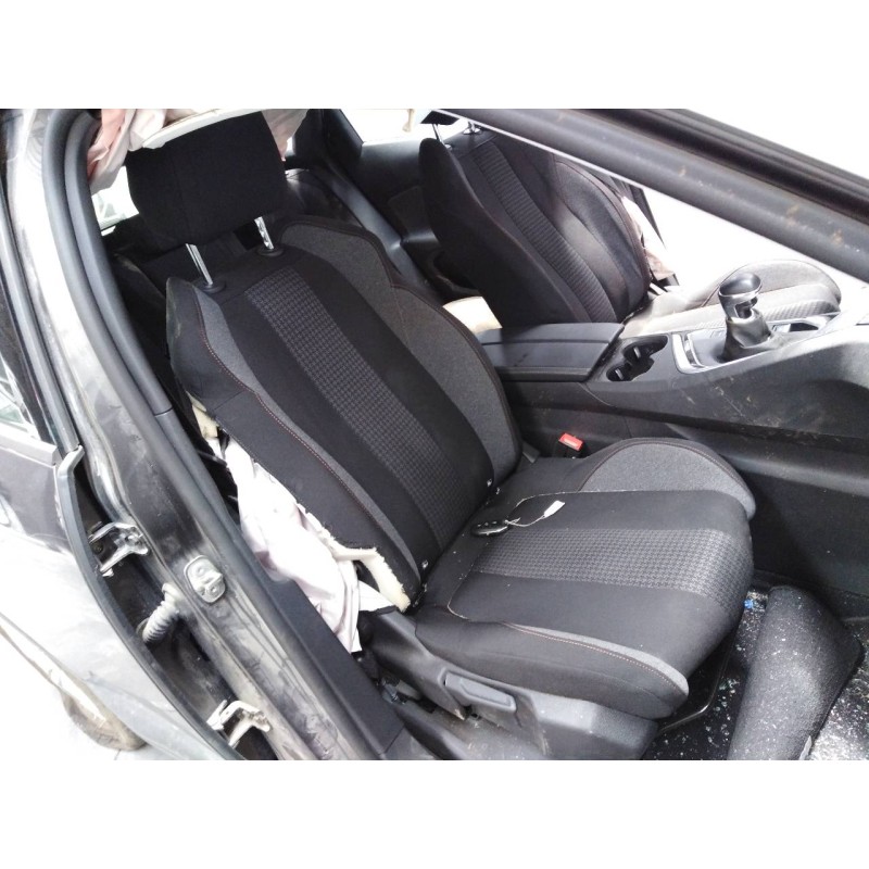 peugeot 3008 del año 2022