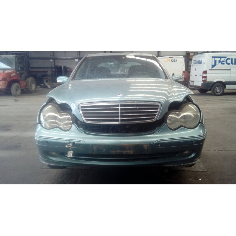 mercedes-benz clase c (w203) berlina del año 2002