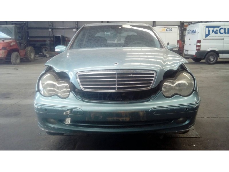 mercedes-benz clase c (w203) berlina del año 2002