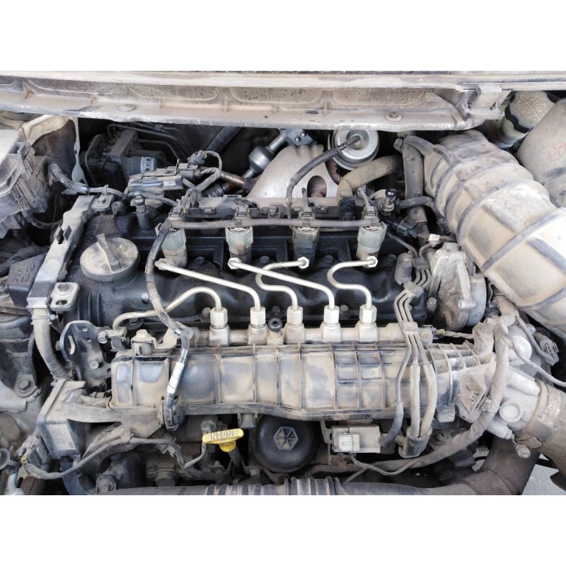 kia carens ( ) del año 2014