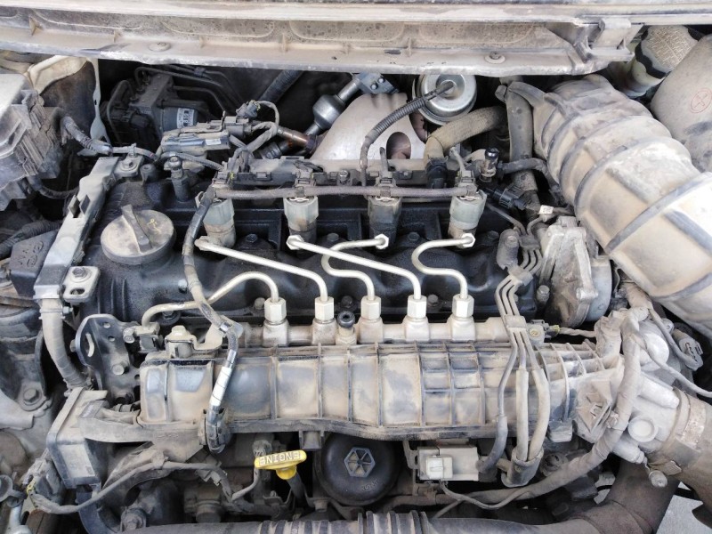 kia carens ( ) del año 2014