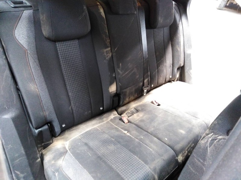 peugeot 3008 del año 2022