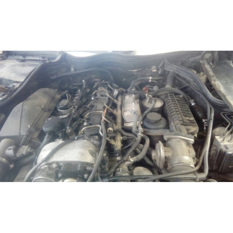 mercedes-benz clase c (w203) berlina del año 2002