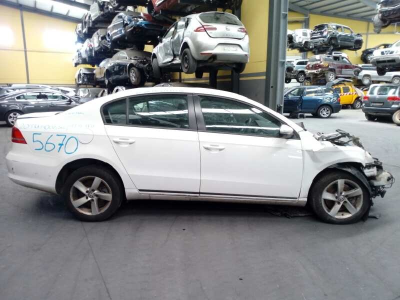 volkswagen passat lim. (362) del año 2012