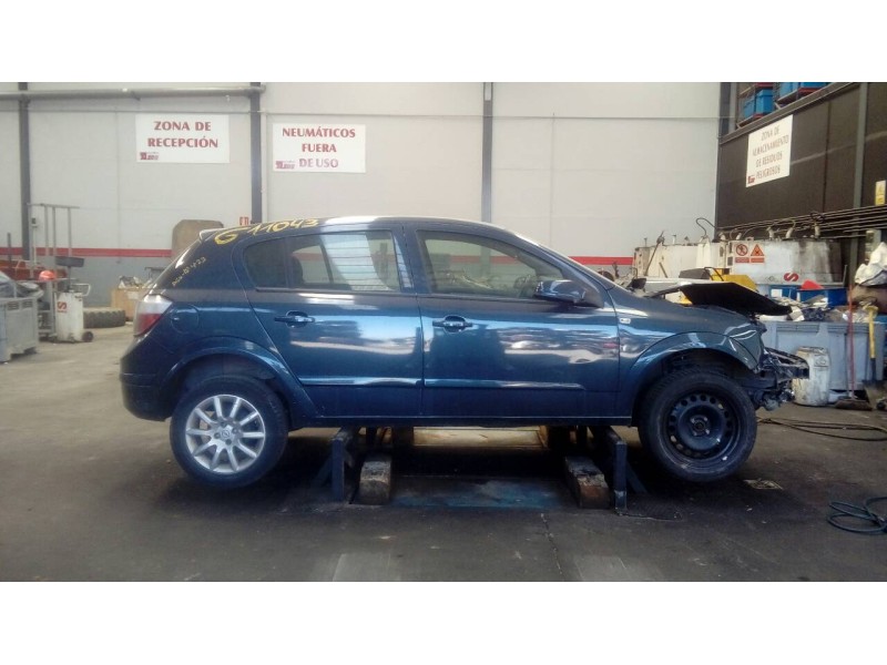 opel astra h berlina del año 2006