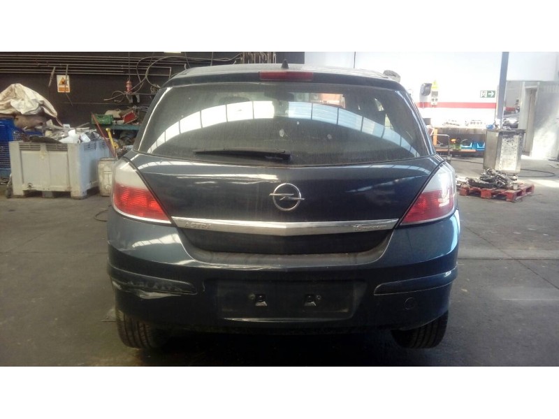 opel astra h berlina del año 2006
