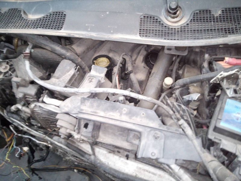 renault megane iii berlina 5 p del año 2011