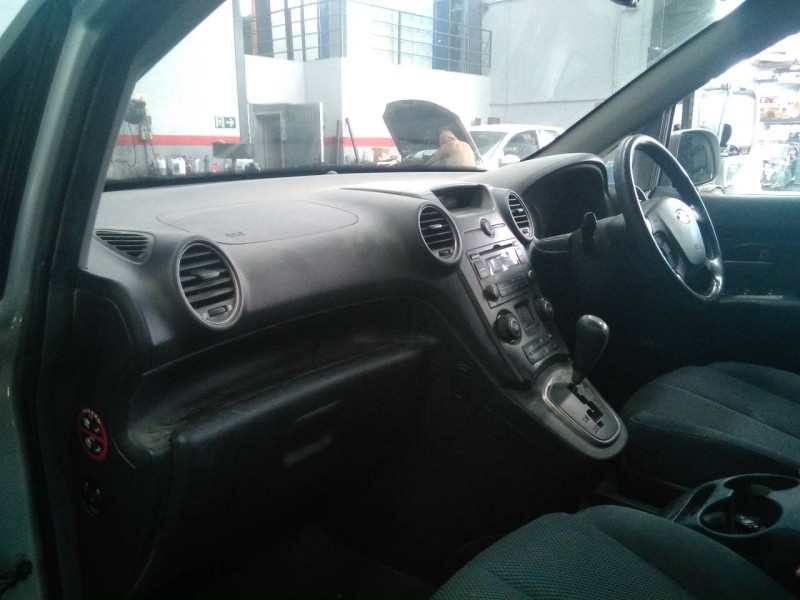 kia carens (un) del año 2006