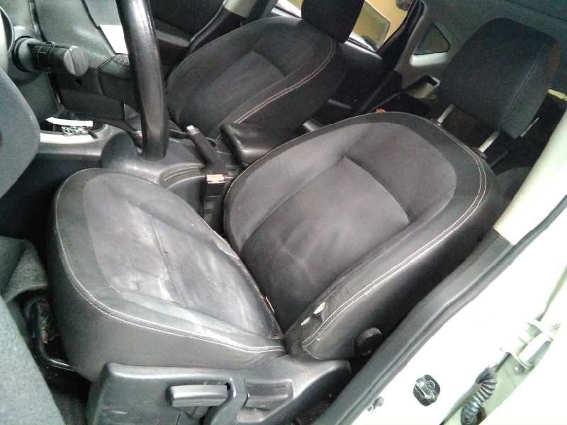 nissan qashqai (j10) del año 2011