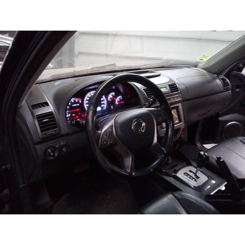 ssangyong rexton w del año 2016