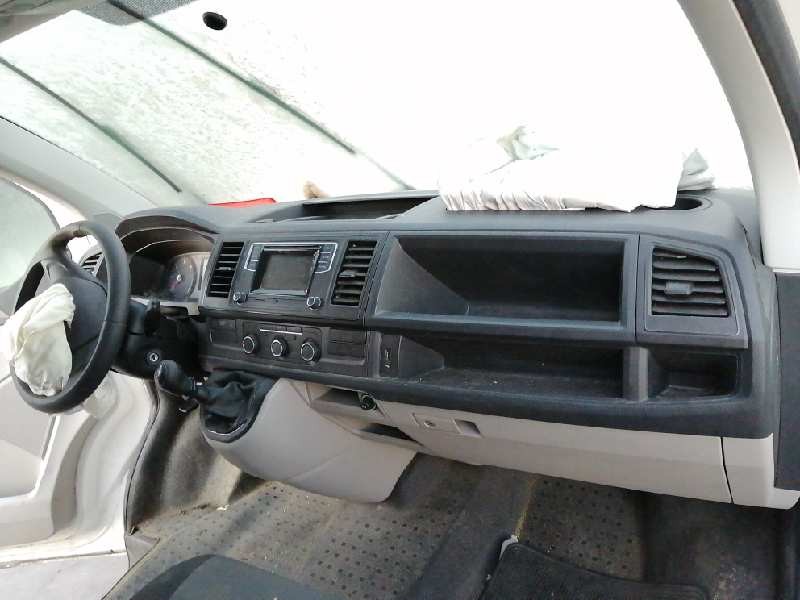 volkswagen t6 transporter del año 2015