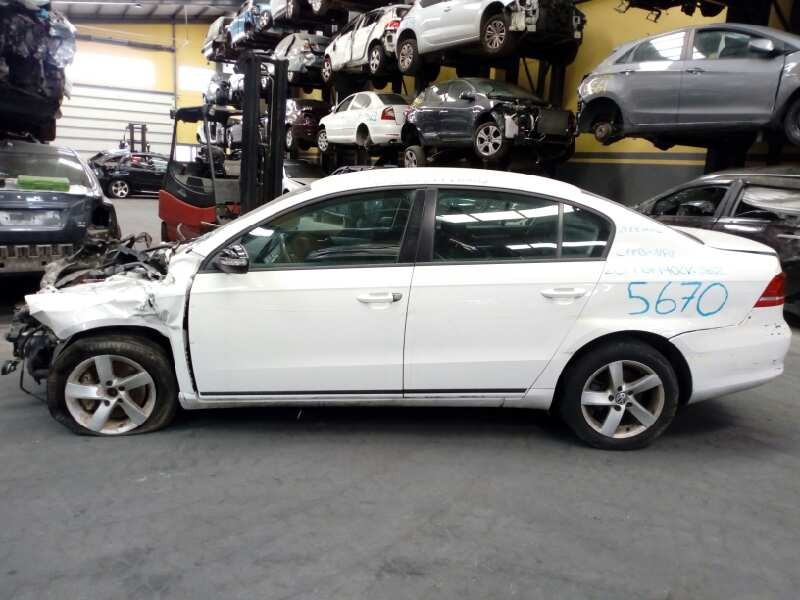 volkswagen passat lim. (362) del año 2012