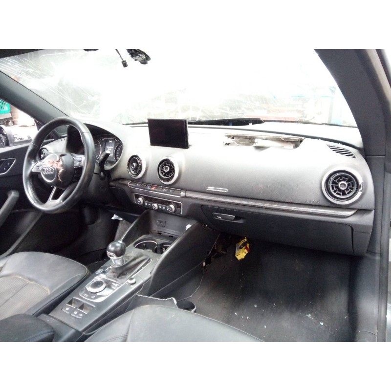 audi a3 cabrio (8ve) del año 2012