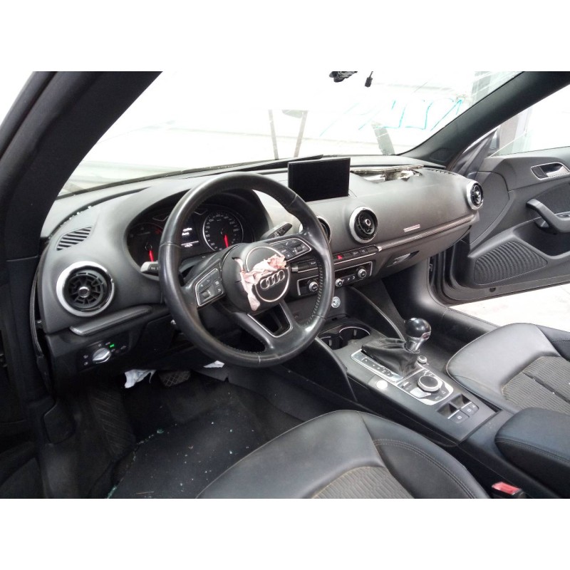 audi a3 cabrio (8ve) del año 2012