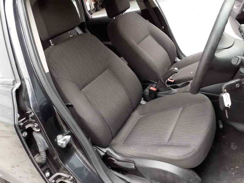 opel astra j lim. del año 2012