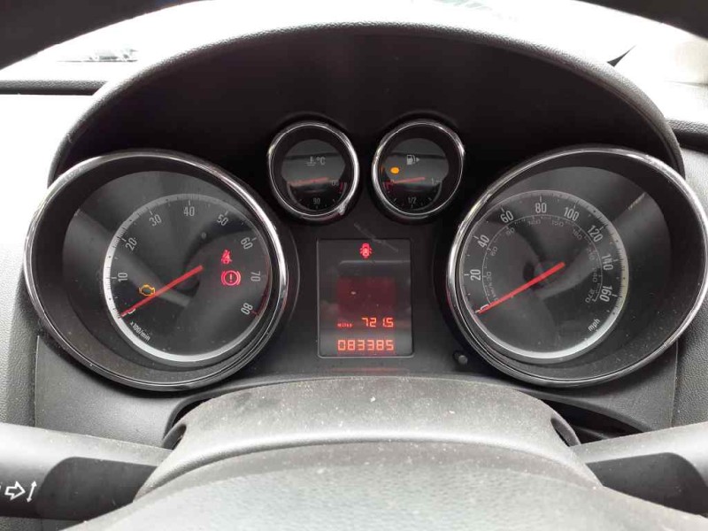 opel astra j lim. del año 2012