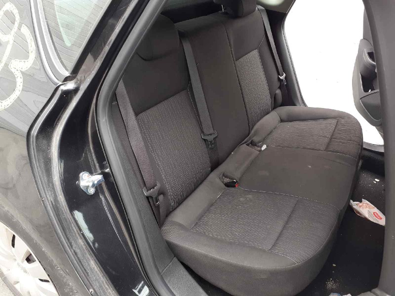 opel astra j lim. del año 2012