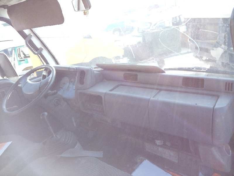 nissan cabstar 01.04  del año 2003