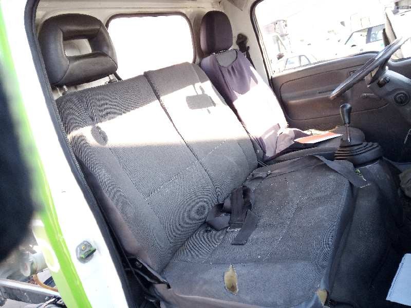 nissan cabstar 01.04  del año 2003