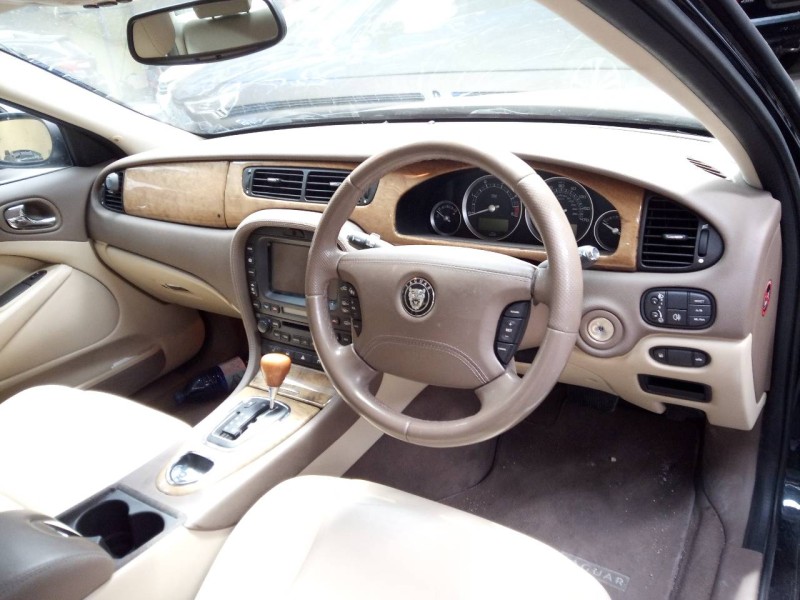 jaguar s-type del año 2007