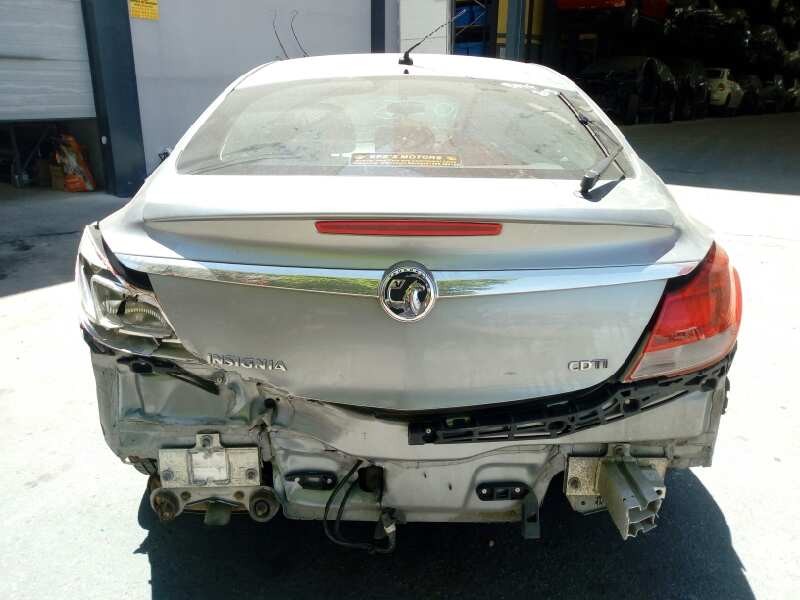 opel insignia berlina del año 2008