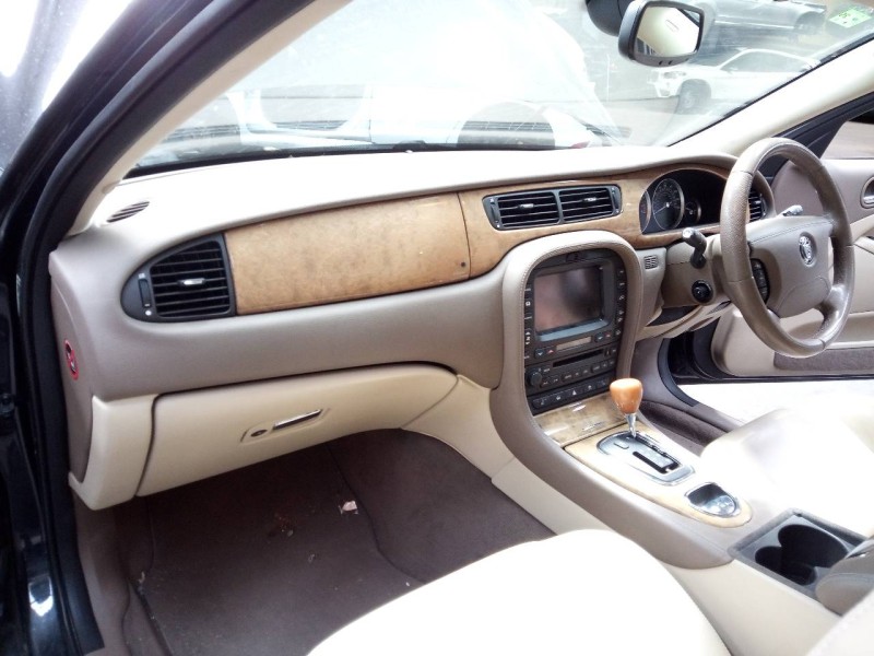 jaguar s-type del año 2007