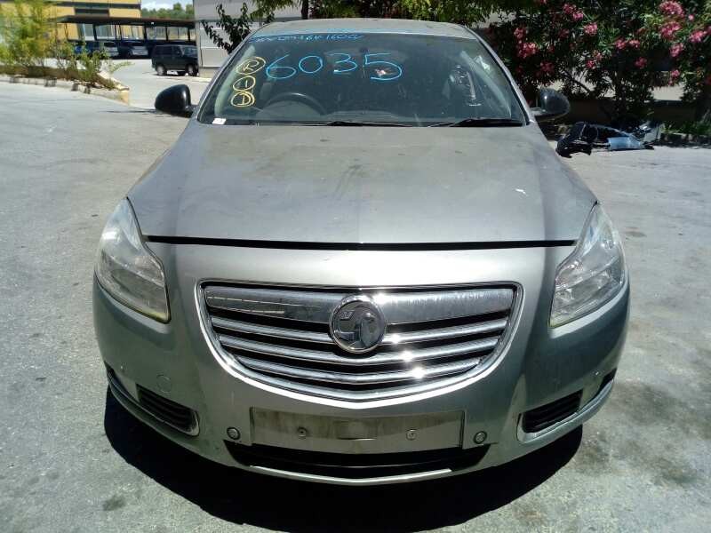 opel insignia berlina del año 2008