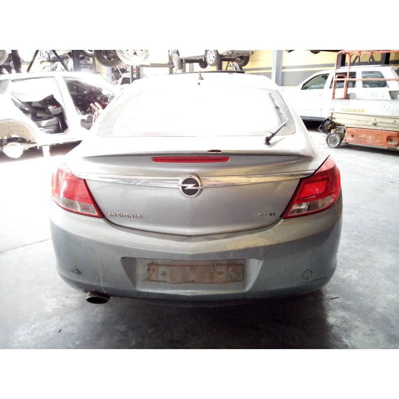 opel insignia berlina del año 2010