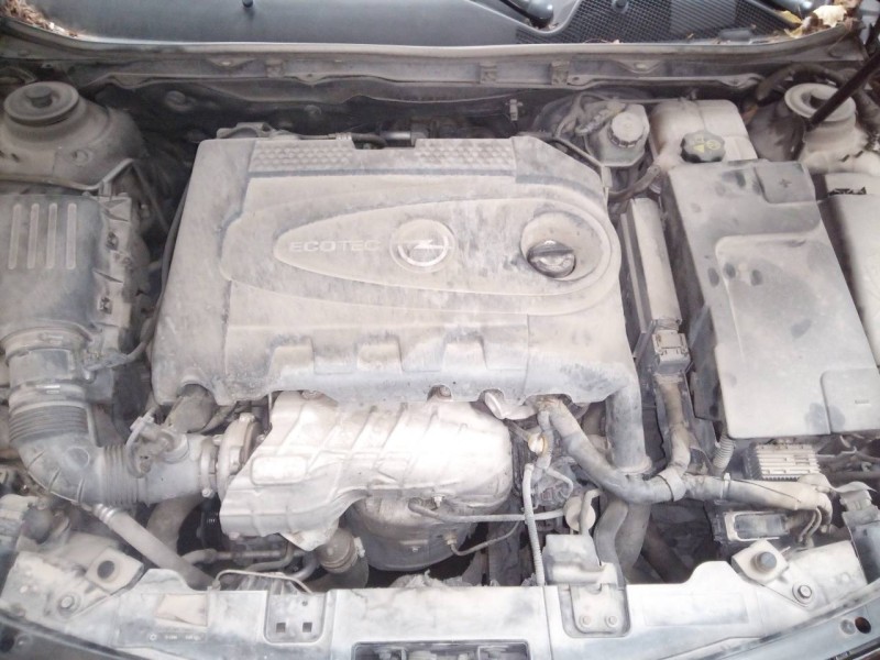 opel insignia berlina del año 2012