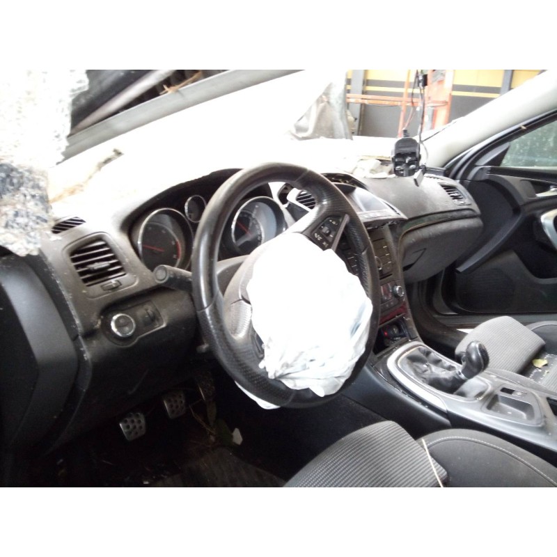 opel insignia berlina del año 2010