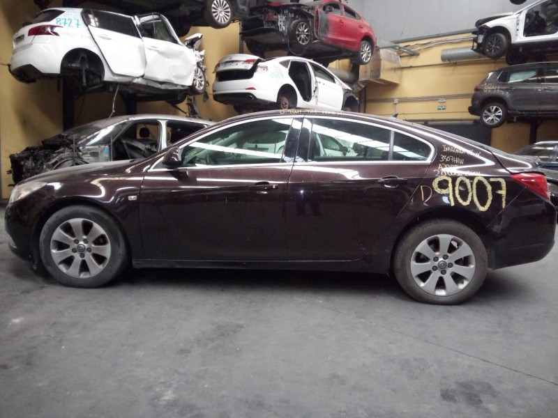 opel insignia berlina del año 2012
