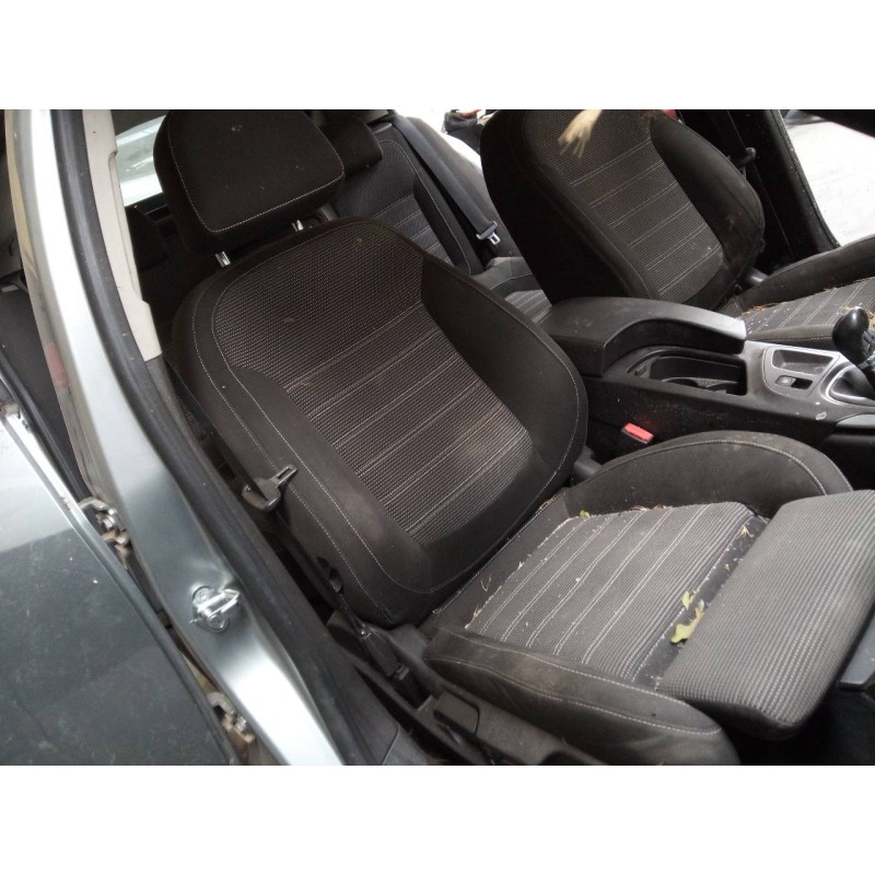 opel insignia berlina del año 2010