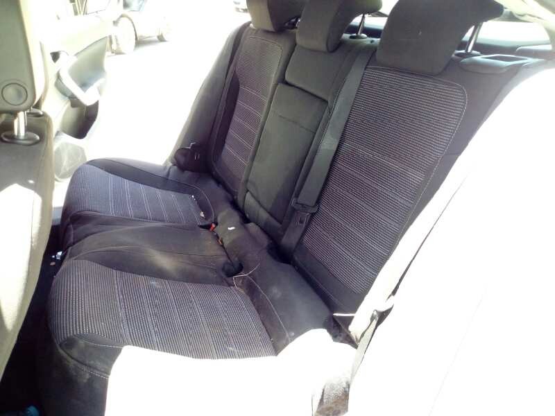 opel insignia berlina del año 2008