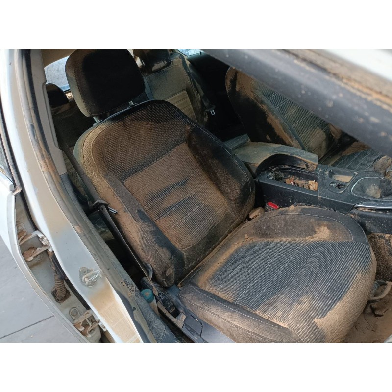 opel insignia berlina del año 2016