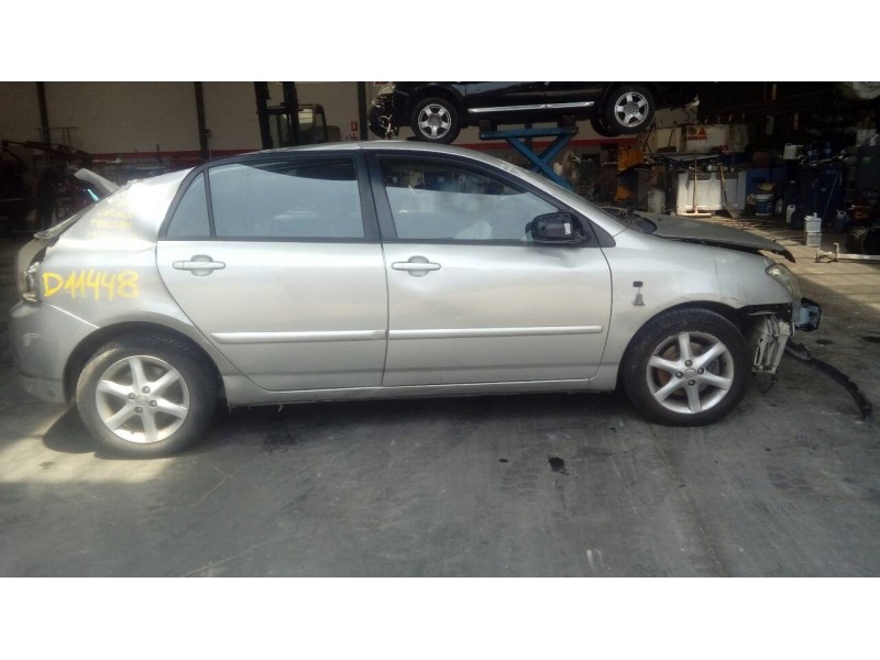 toyota corolla (e12) del año 2005