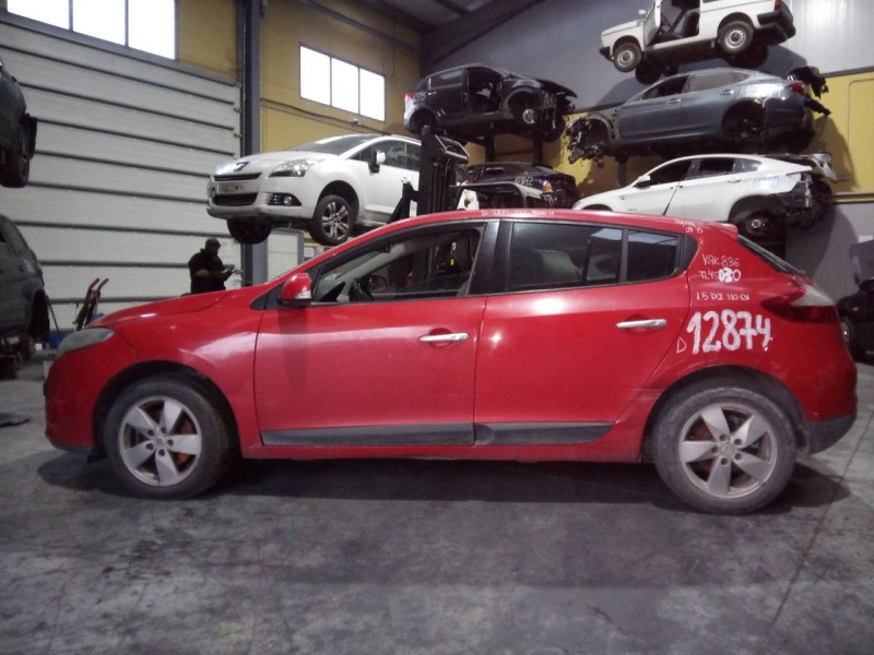 renault megane iii berlina 5 p del año 2009