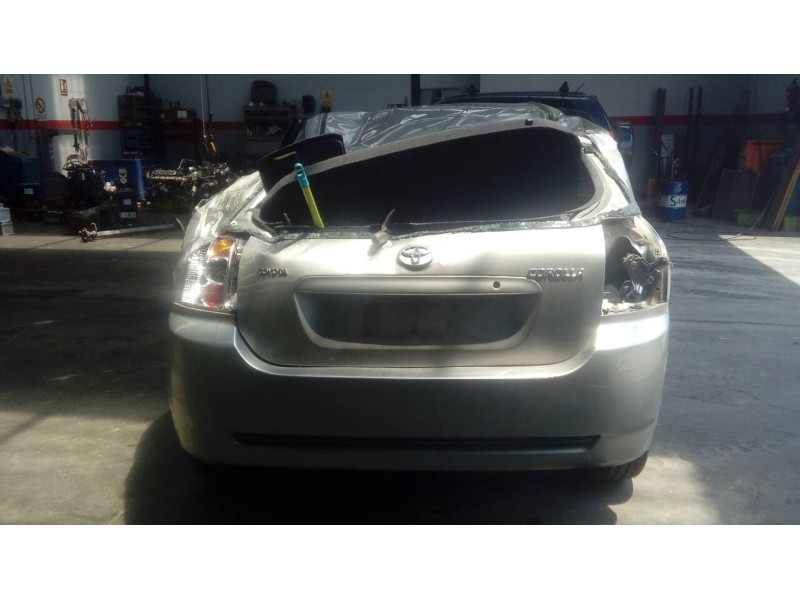 toyota corolla (e12) del año 2005