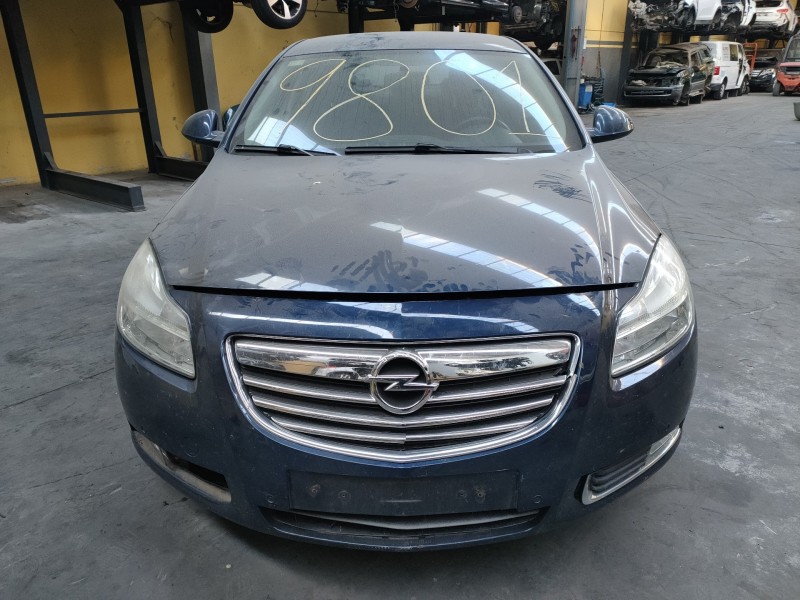 opel insignia berlina del año 2013
