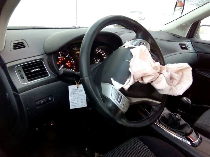 nissan pulsar (c13) del año 2015