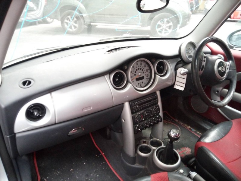 mini mini (r50,r53) del año 2002