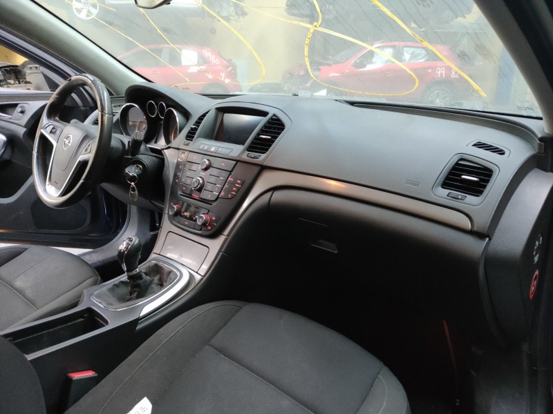 opel insignia berlina del año 2013