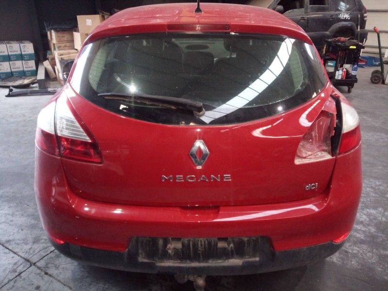 renault megane iii berlina 5 p del año 2009