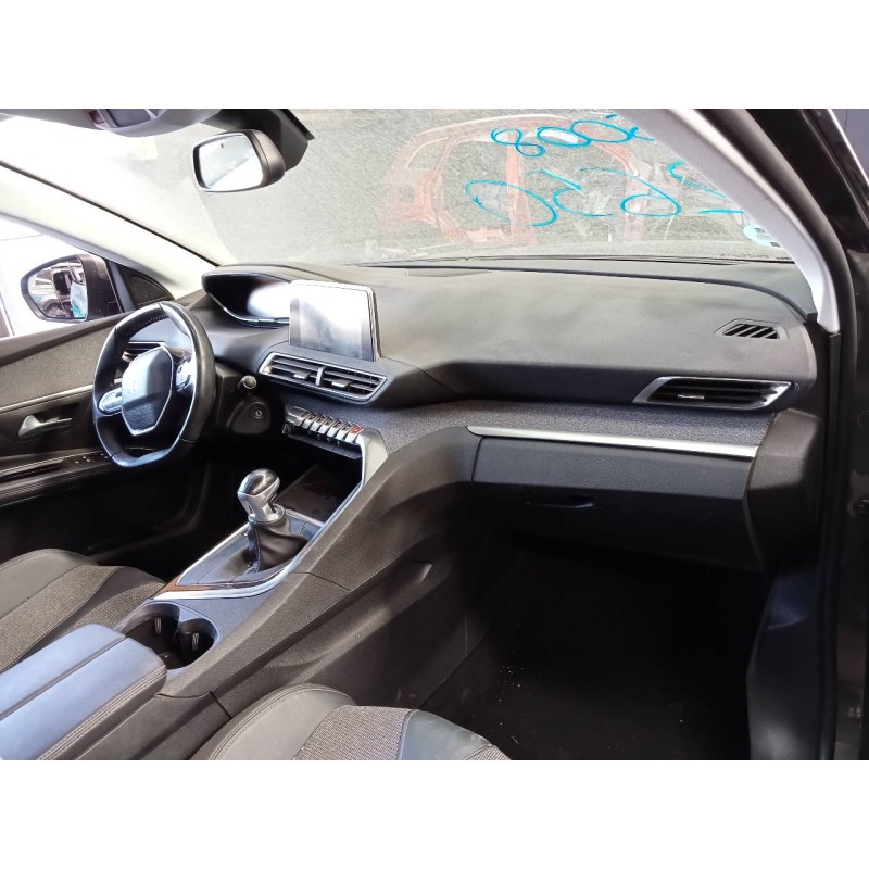 peugeot 5008 del año 2019