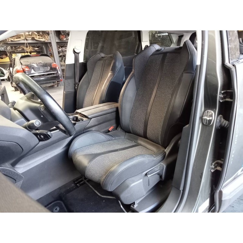 peugeot 5008 del año 2019