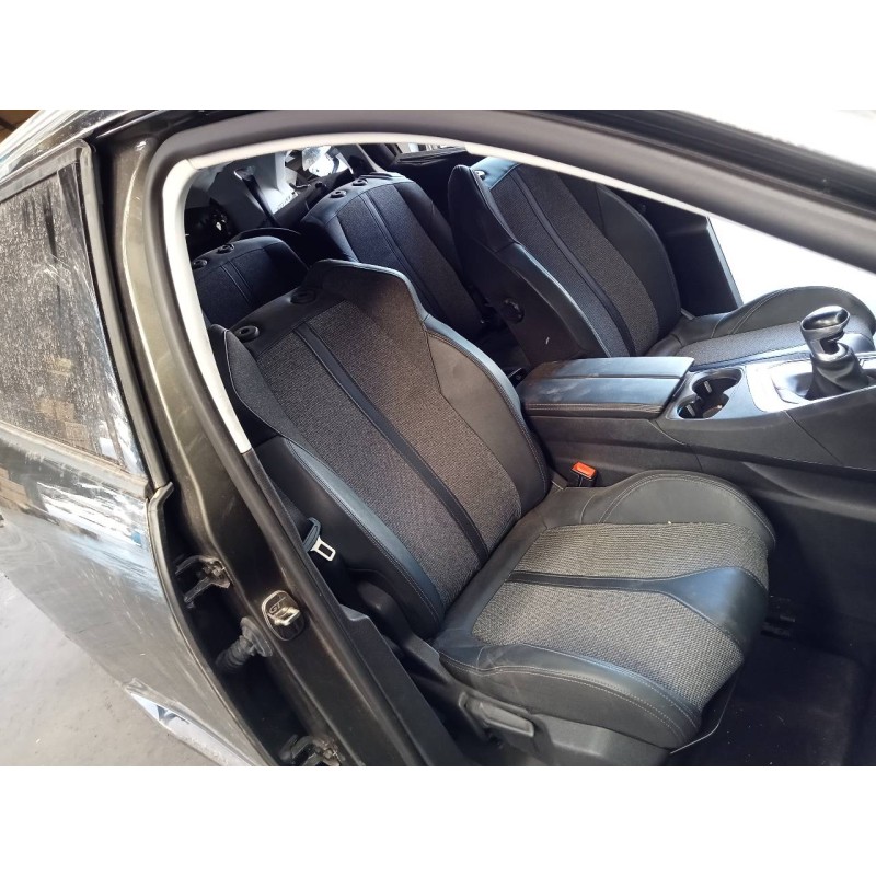 peugeot 5008 del año 2019