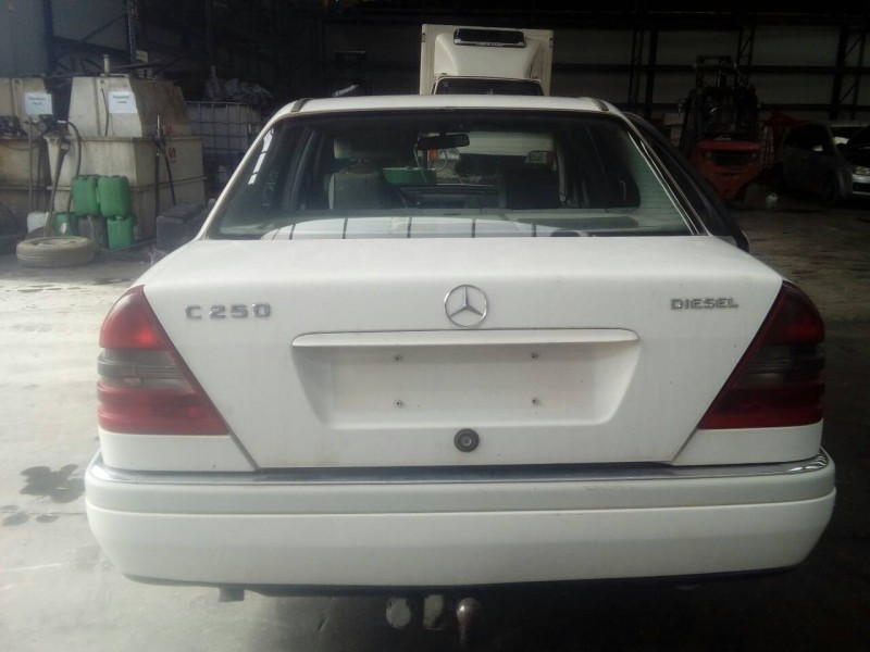 mercedes-benz clase c (w202) berlina del año 1994