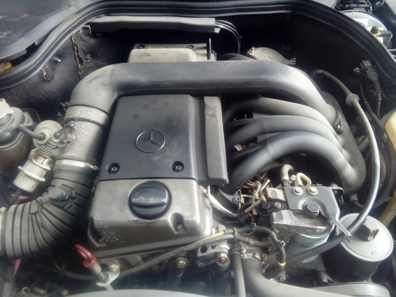 mercedes-benz clase c (w202) berlina del año 1994