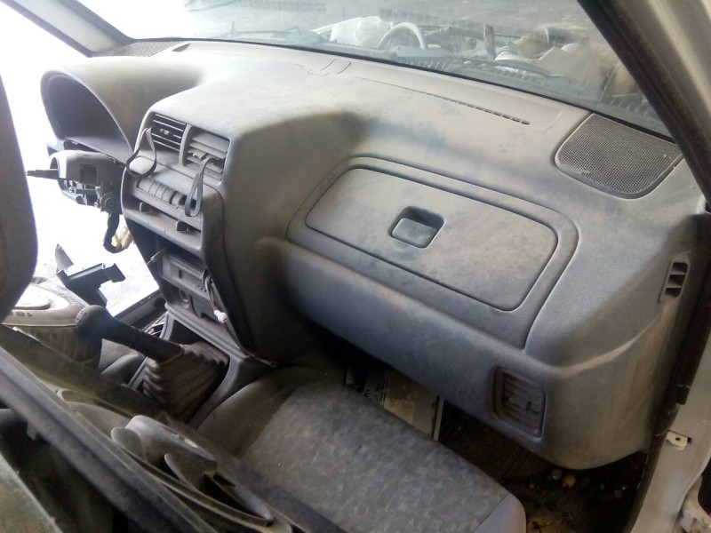 suzuki vitara se/sv (et) del año 2001